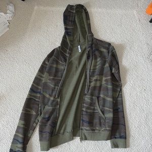 Z supply full zip green camo sweater